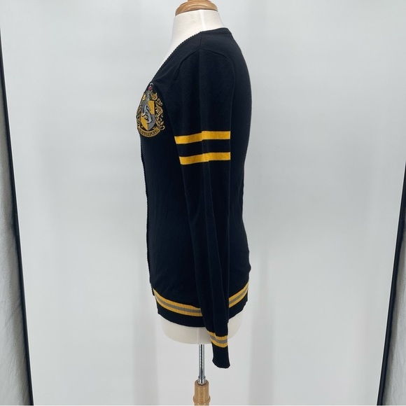 Harry Potter Hufflepuff Cardigan Yellow Black Sweater Size Small - Picture 3 of 7